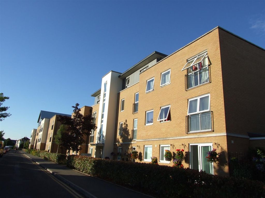 Property photo 1 of 5