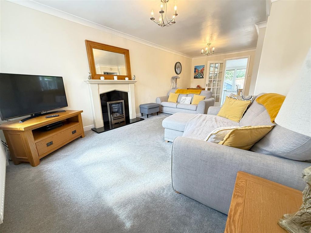 Property photo 3 of 14 Img_8684(1).Jpg