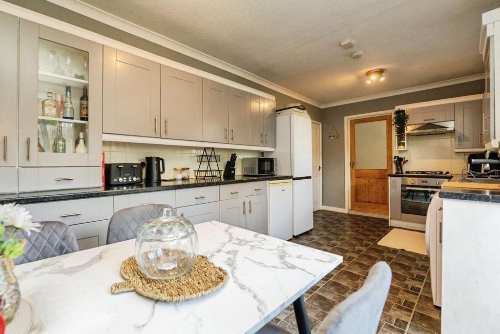 Property photo 2 of 19 Pbox-Img.Jpg
