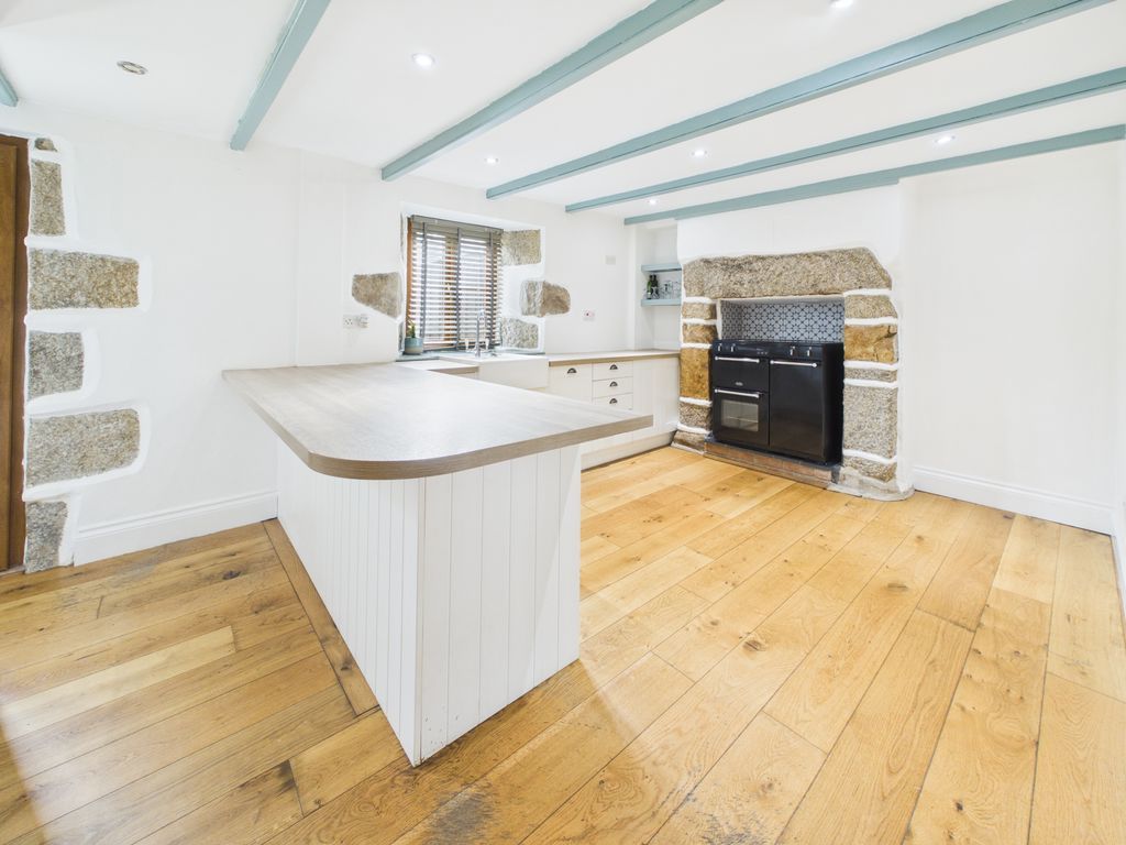 Property photo 3 of 15 Kitchen
