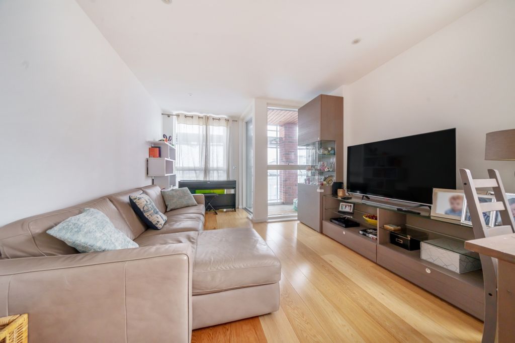 Property photo 3 of 6 954564 (1)