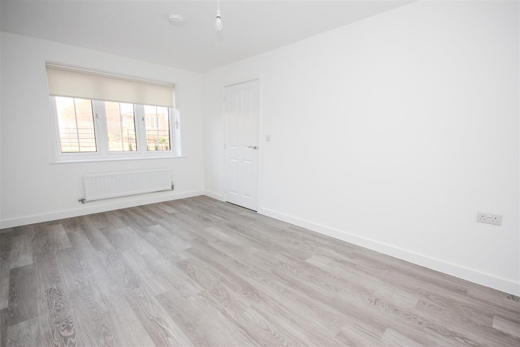 Property photo 3 of 11 Living Room.Jpg