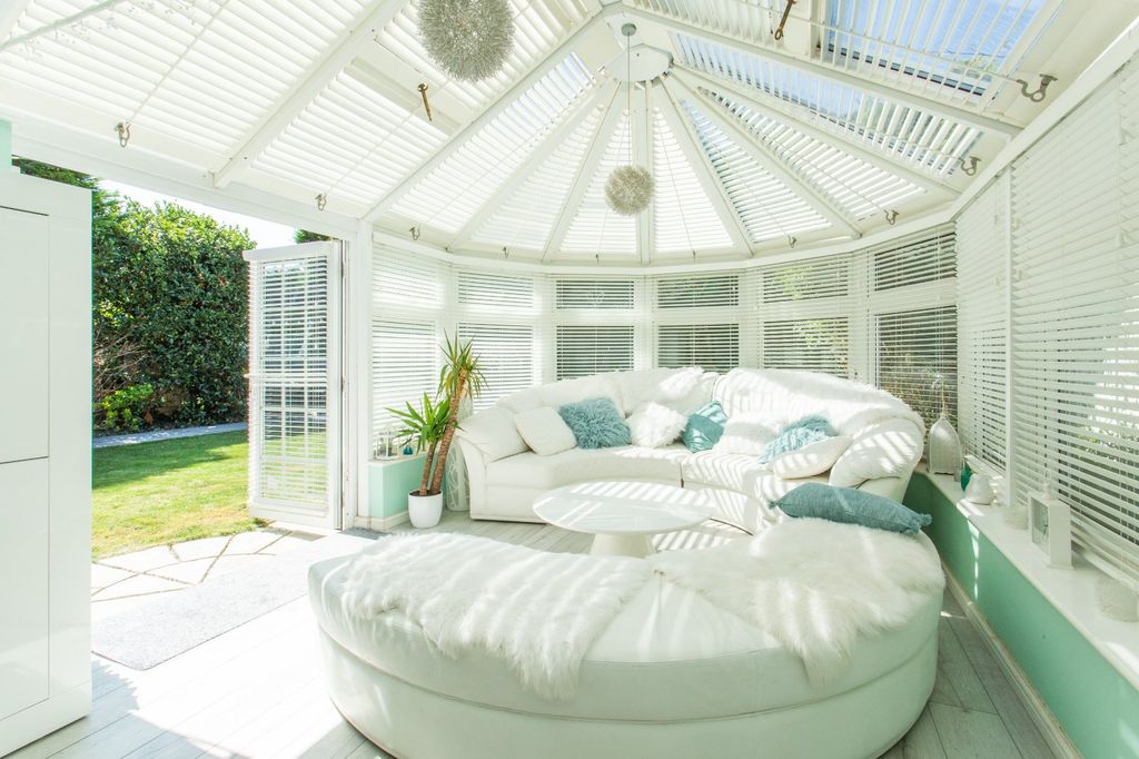 Property photo 2 of 30 Picture 2