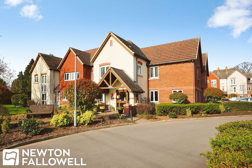 Property photo 1 of 9