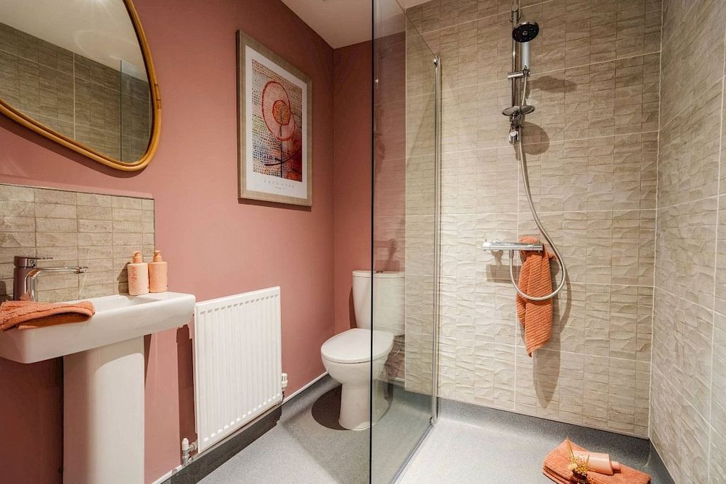 Property photo 3 of 8 Bathroom