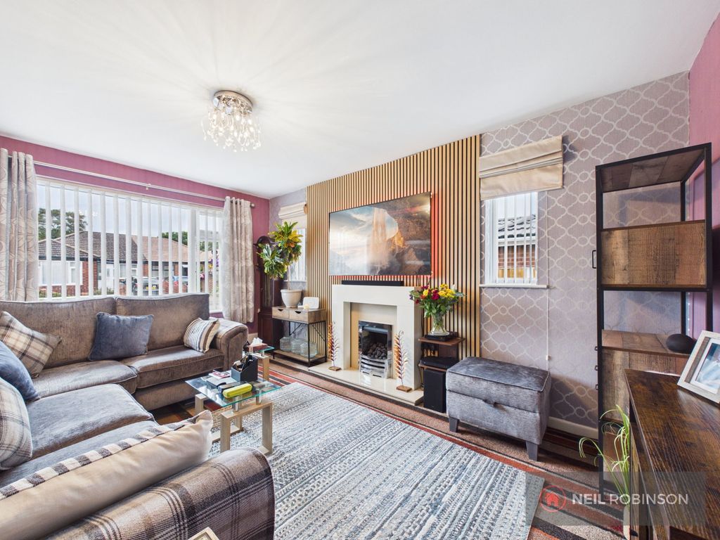 Property photo 2 of 32