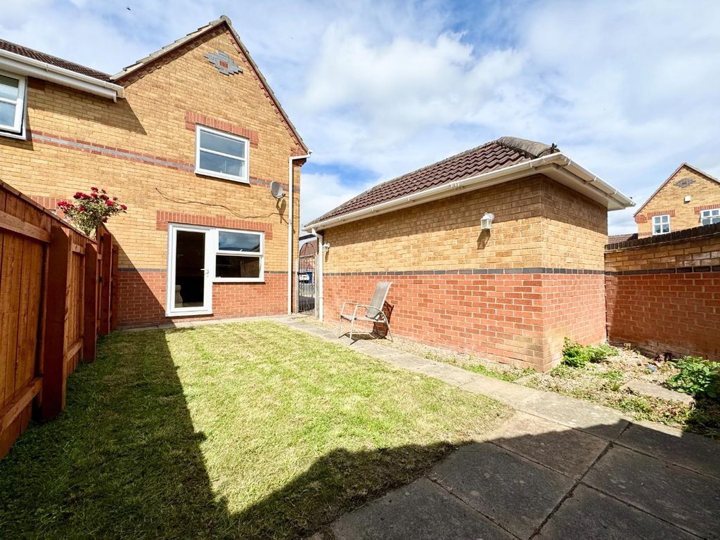Property photo 2 of 12
