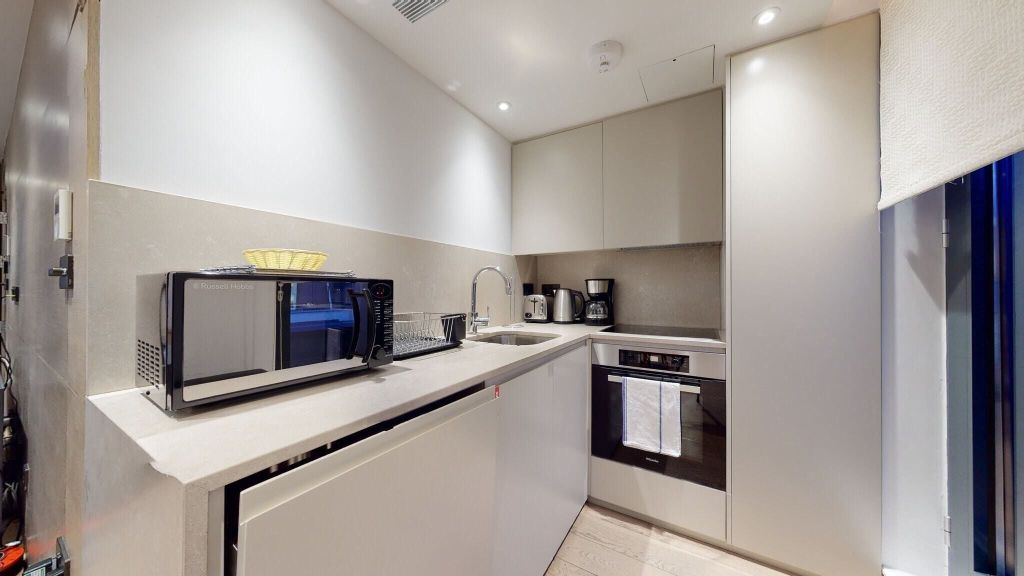 Property photo 2 of 30