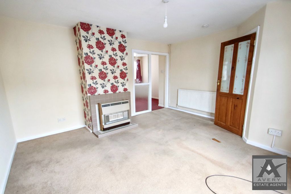 Property photo 3 of 11 Gallery