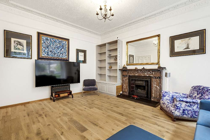 Property photo 3 of 20