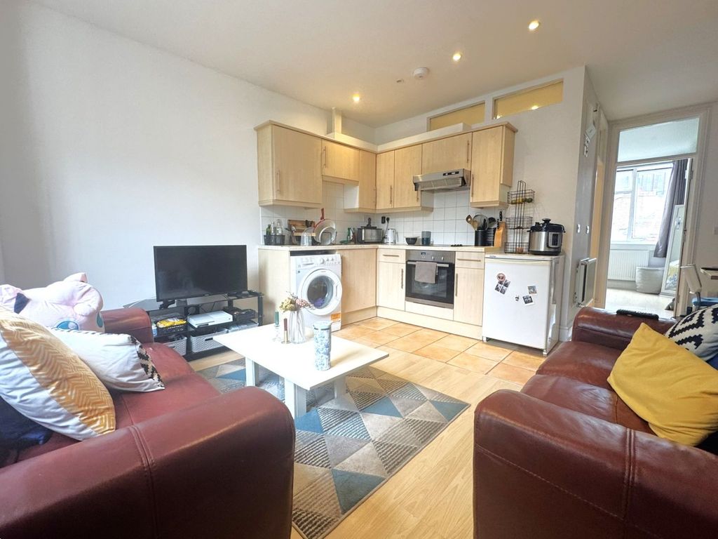 Property photo 2 of 7