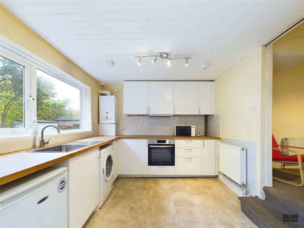 Property photo 1 of 18 Cam02887G0-Pr0278-Still006.Jpg