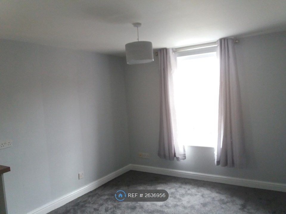 Property photo 1 of 5 Master Bedroom