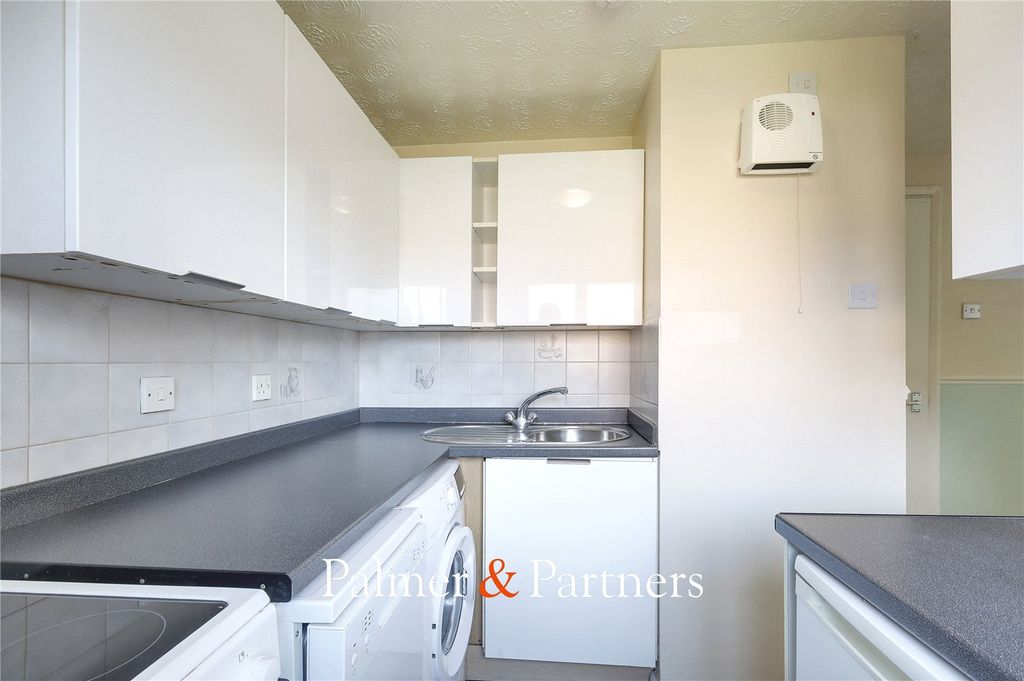 Property photo 3 of 9 Picture No. 06