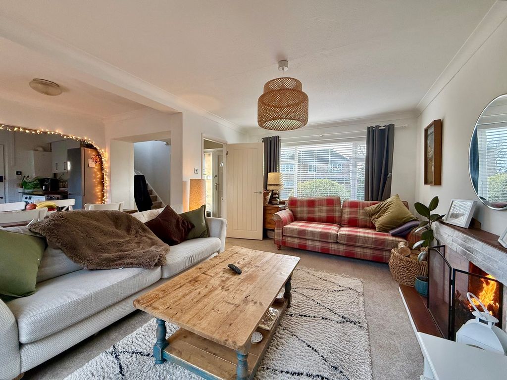 Property photo 3 of 18