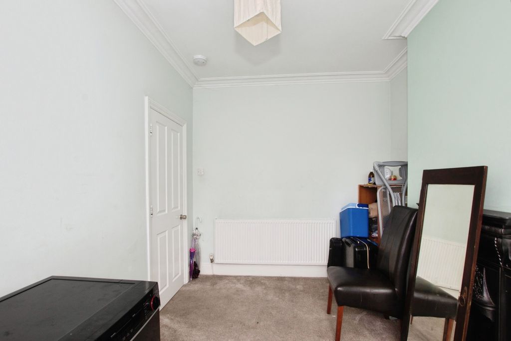 Property photo 3 of 17 Photo