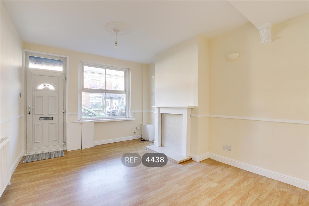 Property photo 2 of 15 Living Room