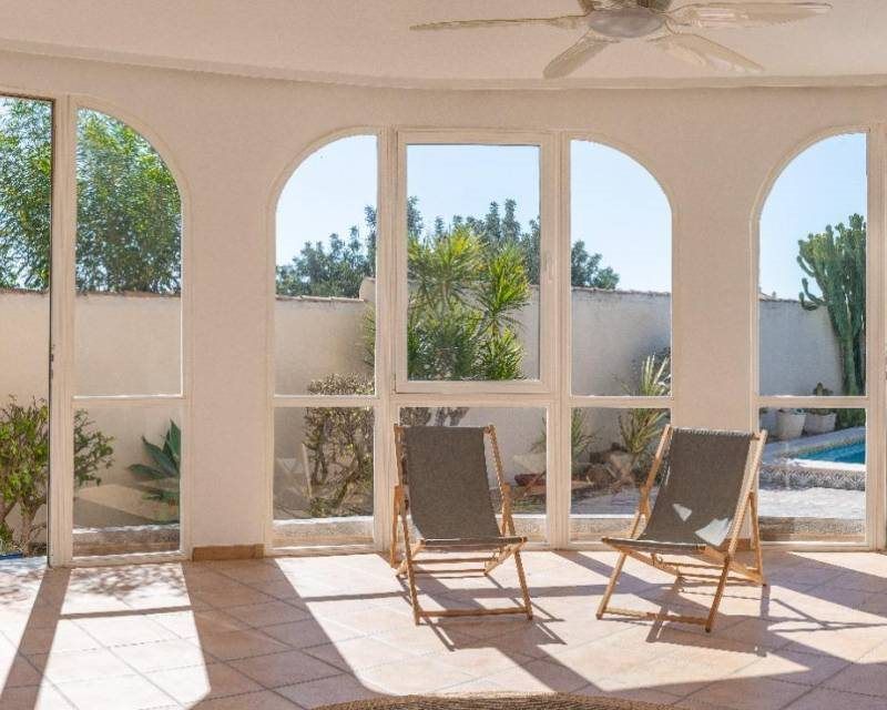 Property photo 2 of 50