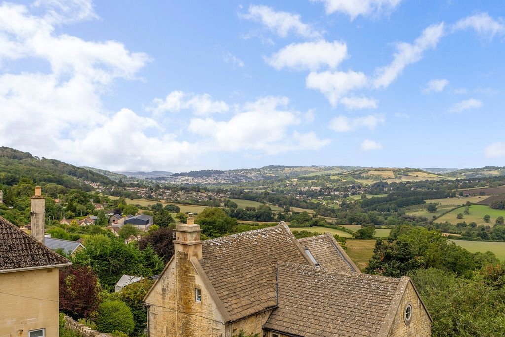 Property photo 2 of 12 Far-Reaching Views