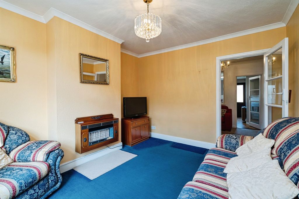 Property photo 2 of 16