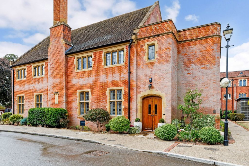 Property photo 1 of 14 1