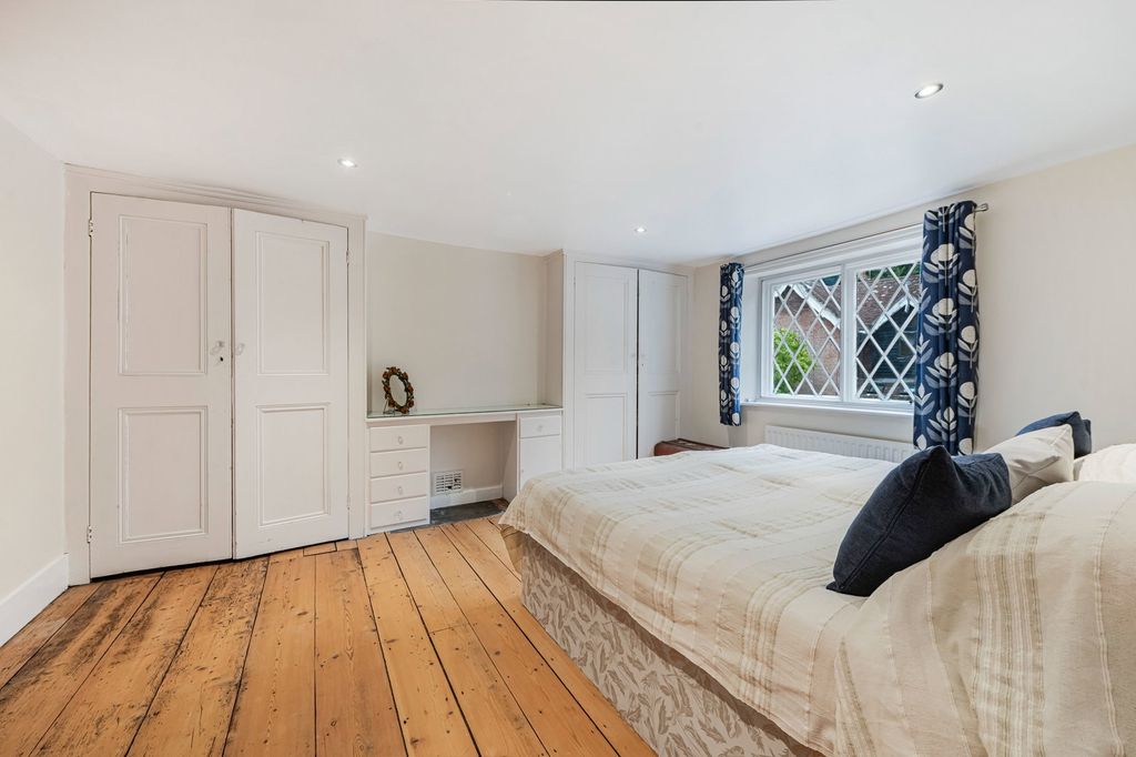 Additional image 15 of 6 bed detached house for saleBrighton Road, Horsham RH13