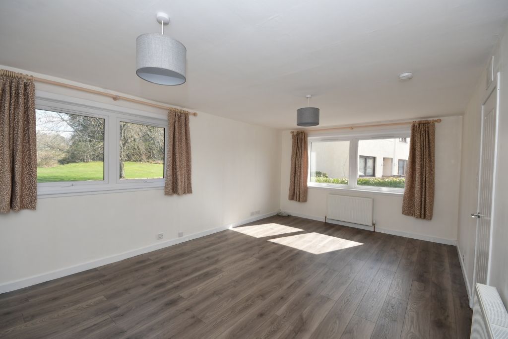 Property photo 2 of 12 Photo