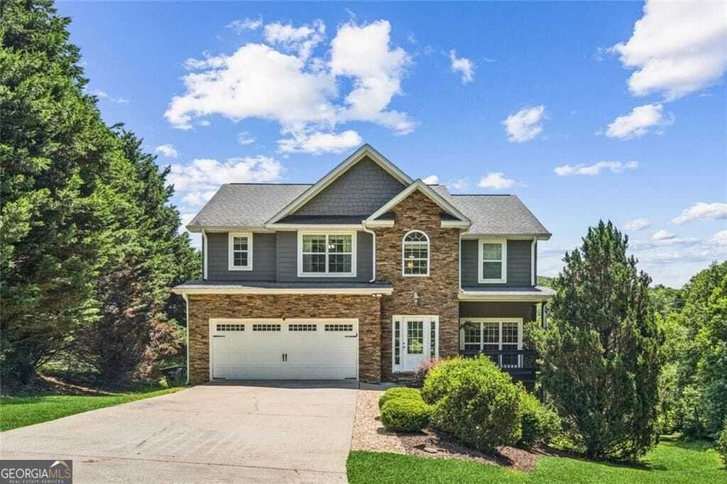 Property photo 1 of 31