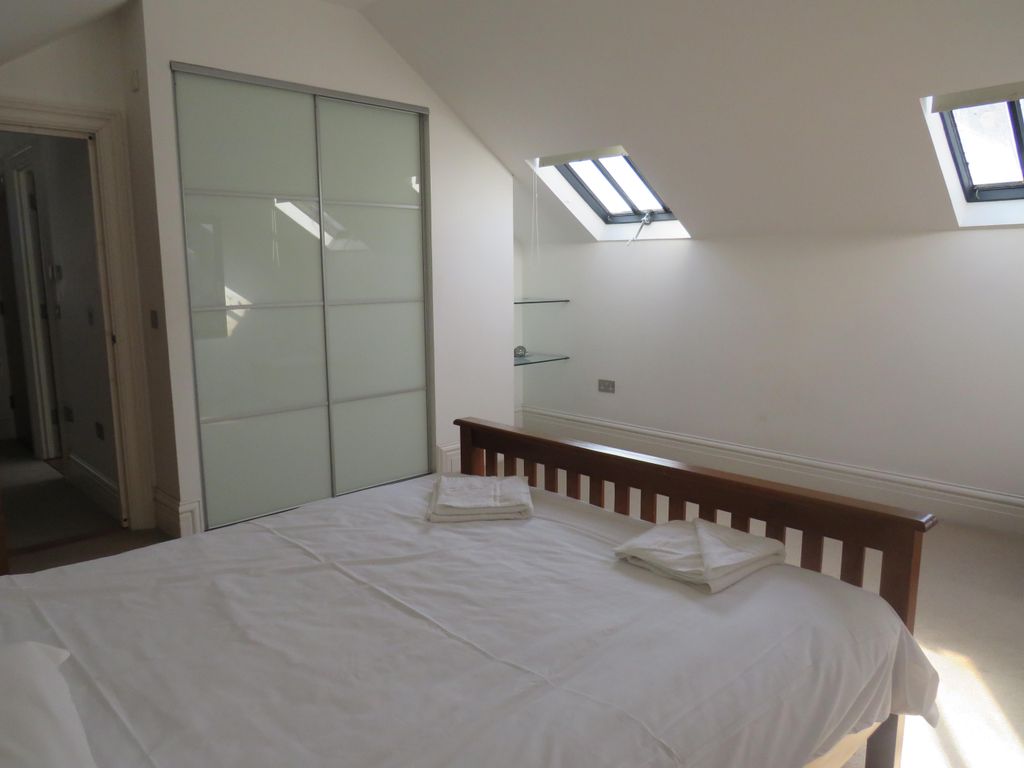 Property photo 2 of 8 Bedroom 1