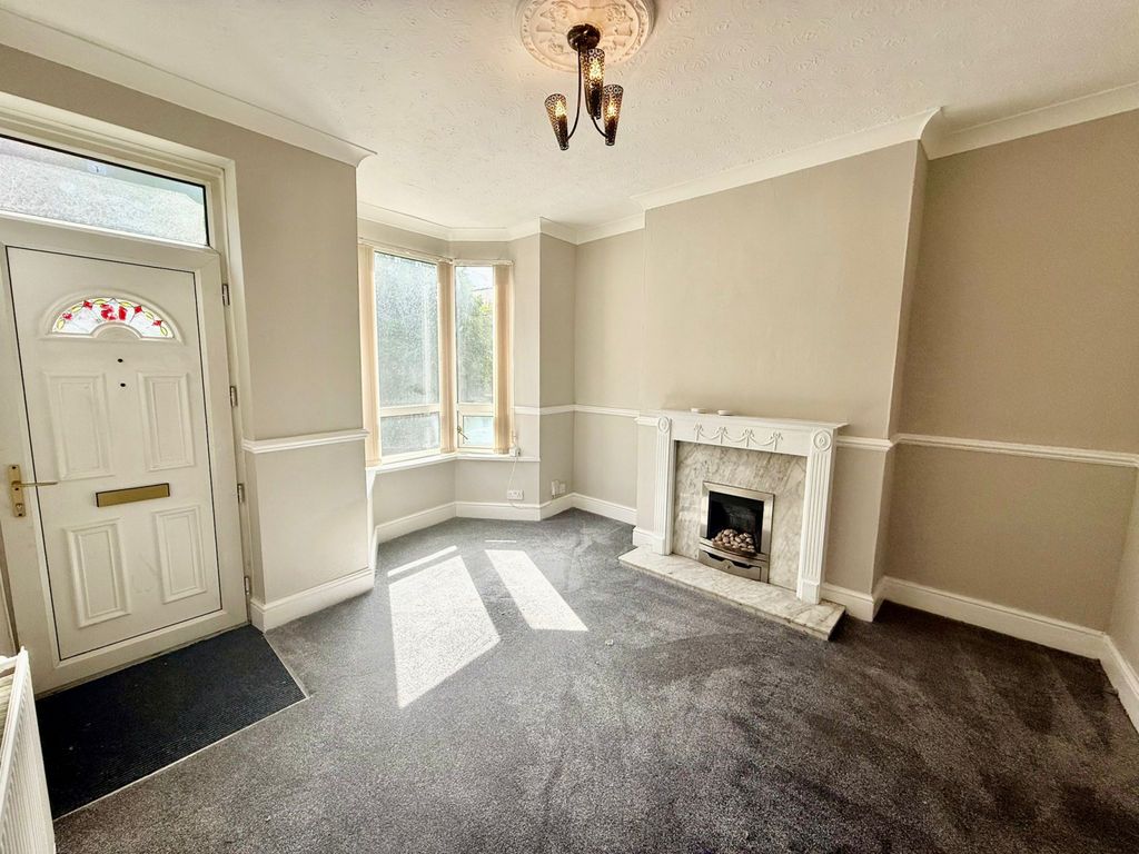 Property photo 1 of 11 Charming 3-Bed Mid-Terrace On Hampden Road - Enquire Now