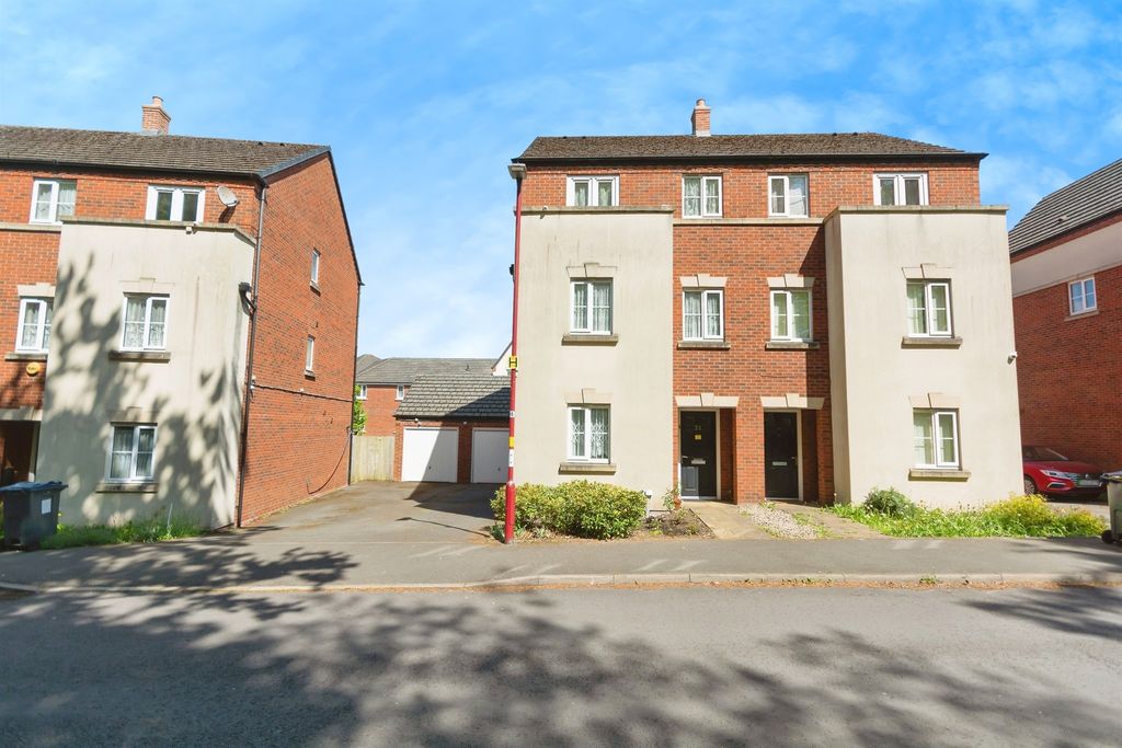Property photo 1 of 30