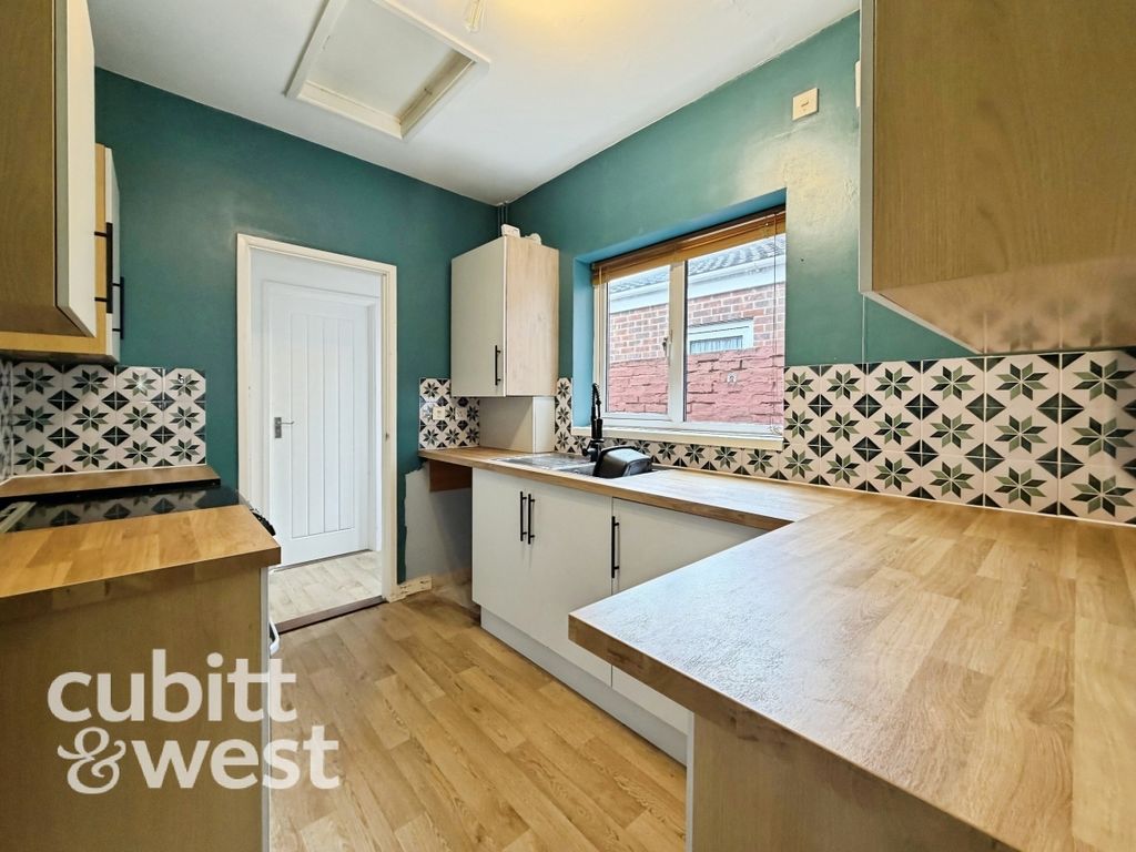 Property photo 3 of 9