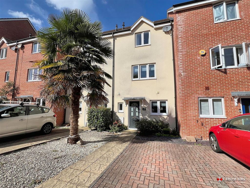 Property photo 1 of 19 Front