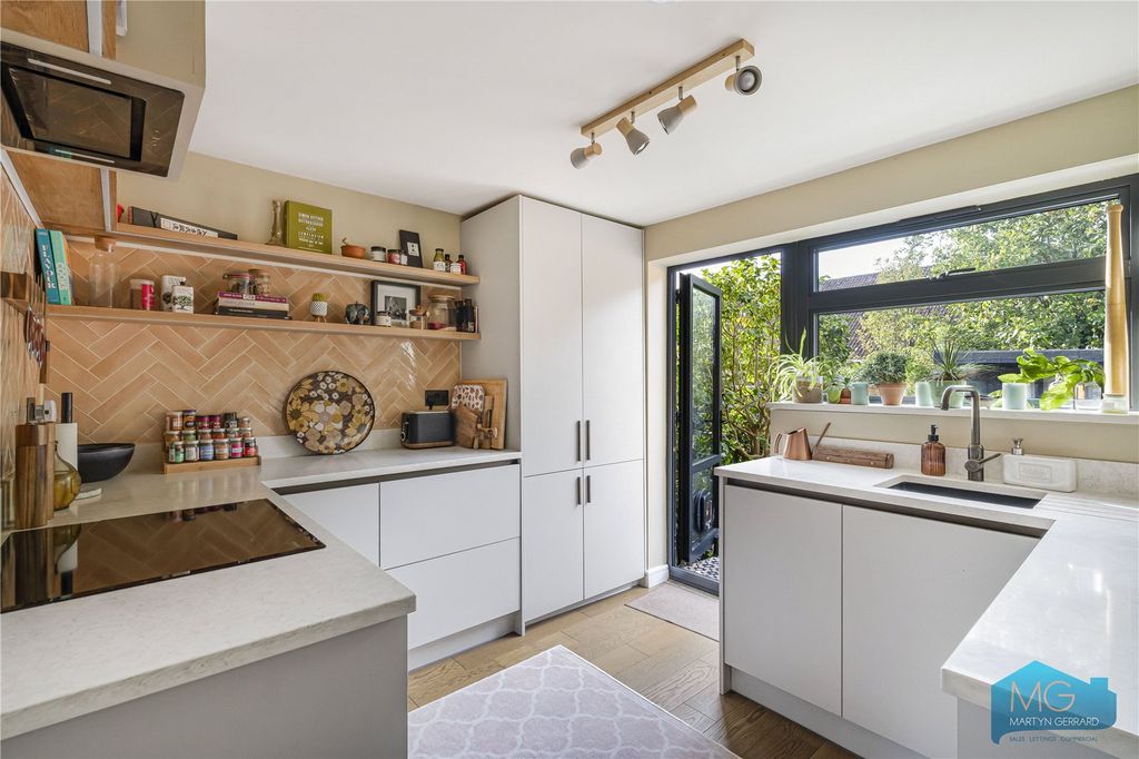 Property photo 1 of 23 Picture No. 44