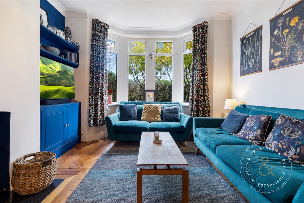 Property photo 3 of 47 Hern And Crabtree-12.Jpg