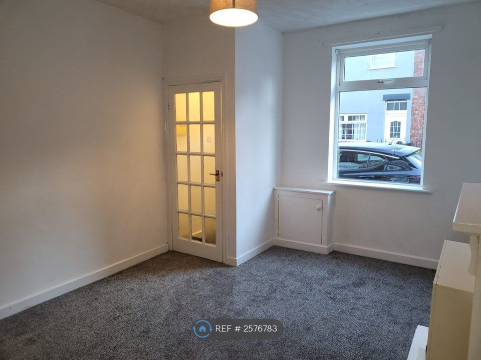 Property photo 3 of 6