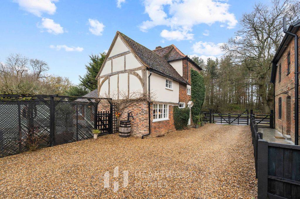 Property photo 1 of 25