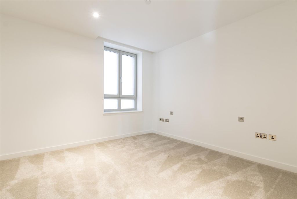 Property photo 2 of 20 Property Photo