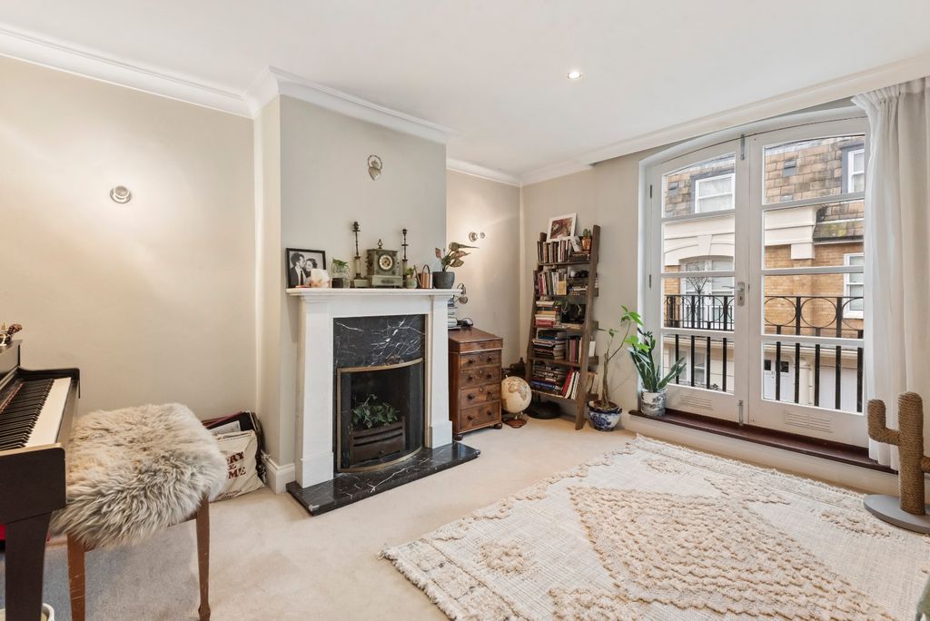 Property photo 2 of 29