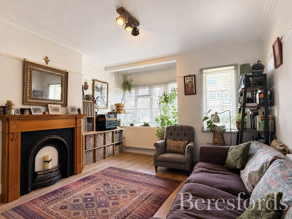 Property photo 2 of 11 Picture No. 09
