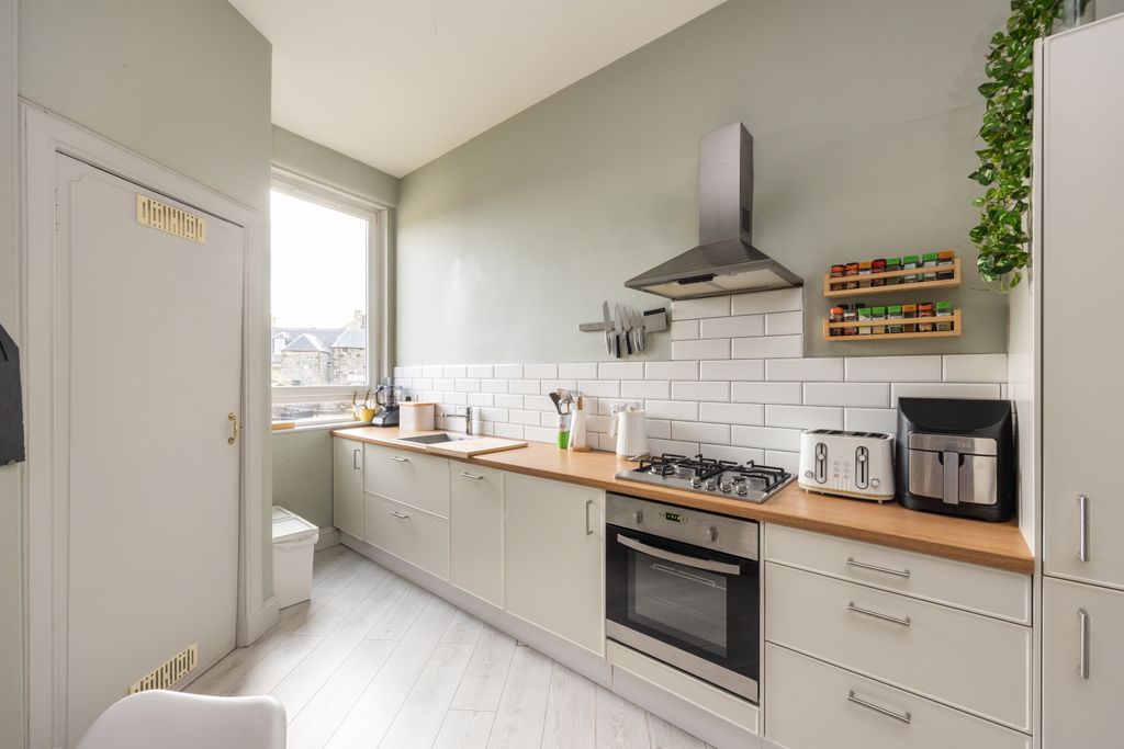 Property photo 3 of 23 Property Image 3