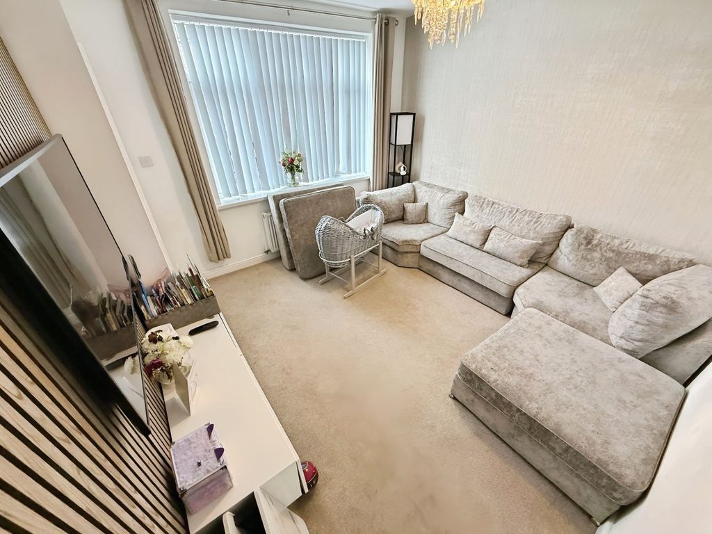 Property photo 2 of 12 Picture No. 01