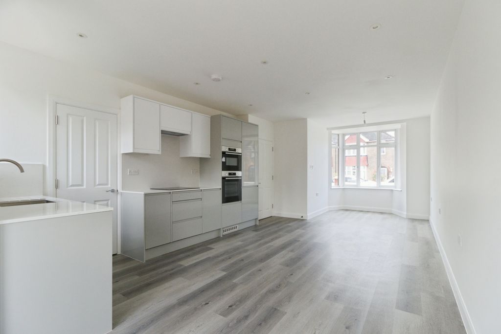 Property photo 2 of 19 Pbox-Img.Jpg