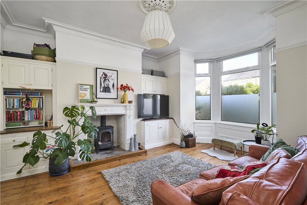 Property photo 2 of 17 Sitting Room