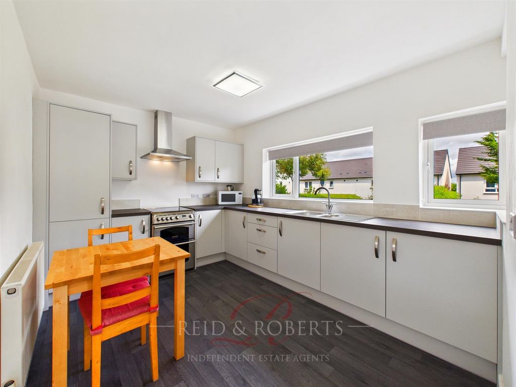 Property photo 3 of 32 Cam04884G0-Pr0055-Still033.Jpg