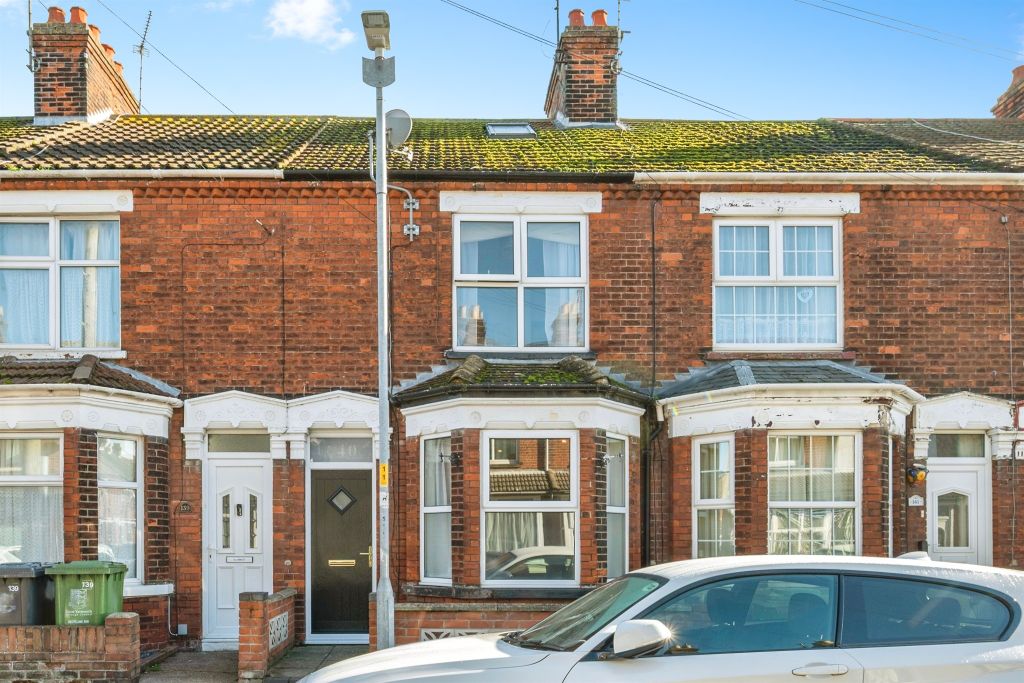 Property photo 2 of 17