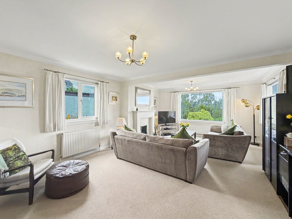 Property photo 2 of 36