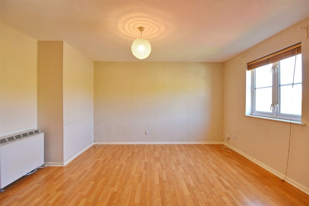 Property photo 3 of 8 Picture No. 07