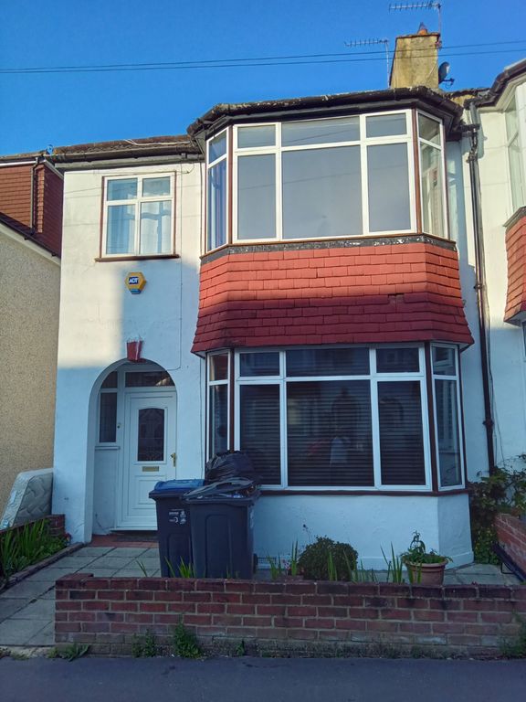 Property photo 1 of 18