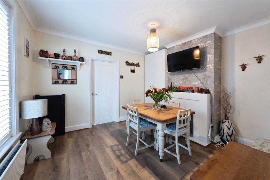 Property photo 3 of 20 Picture No. 02